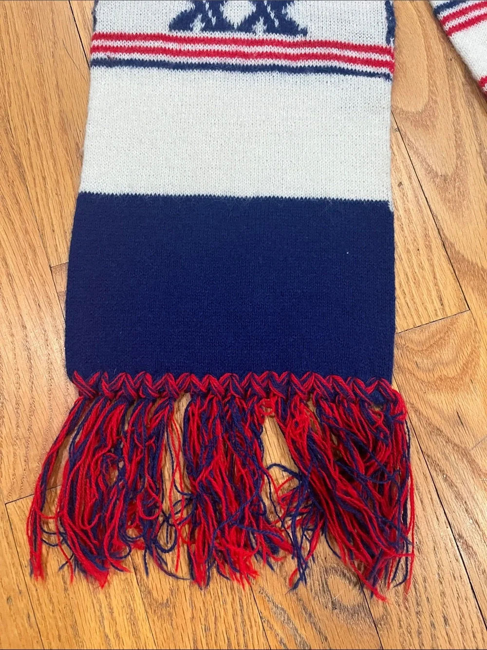 New England Patriots NFL Super Bowl XX (20)  Red White Blue Fringed Scarf 1986